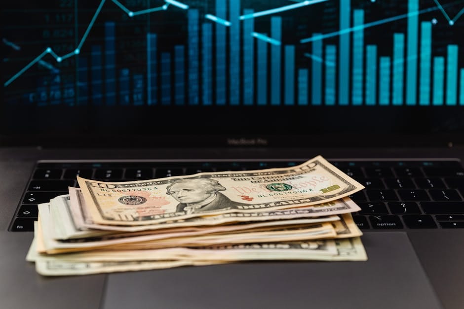 Long-Term vs. Short-Term Capital Gains: The 12-Month Rule That Saves Thousands