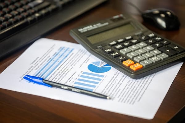 Dividend Growth vs. High Yield: The 20-Year Wealth Difference